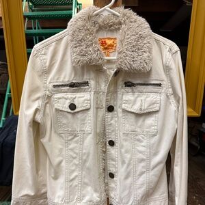 White denim jacket faux fur, gorgeous detail on the sleeves  -size L